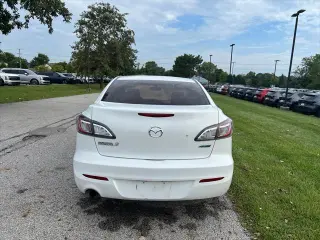 Mazda Mazda3 2012 i Touring 4dr Sedan 6M