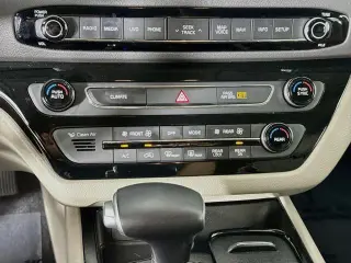 Kia Sedona 2017 SX 4p Mini-Van