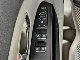Kia Sedona 2017 SX 4p Mini-Van