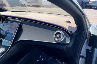 Mercedes-Benz EQE 2023 AWD EQE 500 4MATIC 4dr Sedán