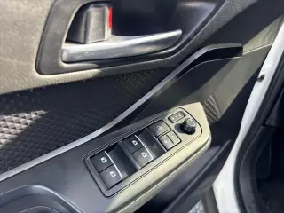 Toyota C-HR 2018 XLE Premium 4dr Crossover