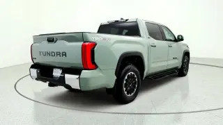 Toyota Tundra 2023 4x4 SR5 4p. Cabina CrewMax Camioneta SB