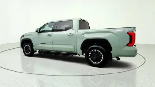 Toyota Tundra 2023 4x4 SR5 4p. Cabina CrewMax Camioneta SB