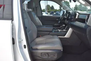 Toyota Tundra 2023 4x4 SR5 4dr CrewMax Cab Pickup SB