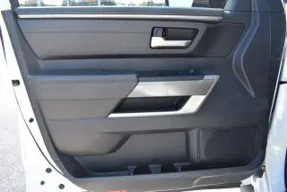 Toyota Tundra 2023 4x4 SR5 4dr CrewMax Cab Pickup SB