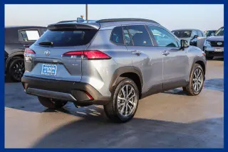 Toyota Corolla Cross 2024 XLE 4dr Crossover