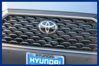 Toyota Corolla Cross 2024 XLE 4dr Crossover