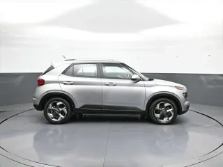 Hyundai VENUE 2023 SEL 4p Crossover