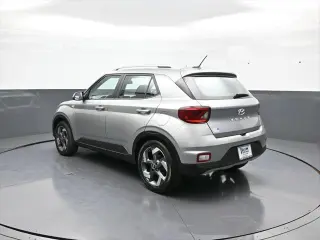 Hyundai VENUE 2023 SEL 4p Crossover
