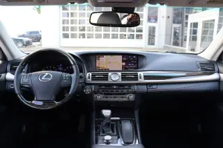 2015 Lexus LS 460