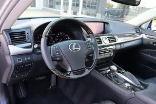 2015 Lexus LS 460
