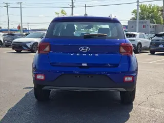 Hyundai VENUE 2024 Limited 4dr Crossover