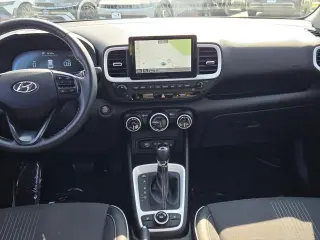 Hyundai VENUE 2024 Limited 4dr Crossover