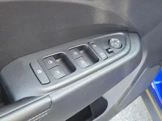 Hyundai VENUE 2024 Limited 4dr Crossover