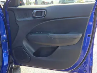 Hyundai VENUE 2024 Limited 4dr Crossover