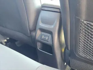 Hyundai VENUE 2024 Limited 4dr Crossover