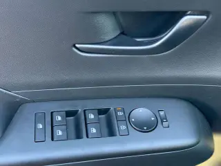 Hyundai KONA 2026 SEL Sport 4p SUV