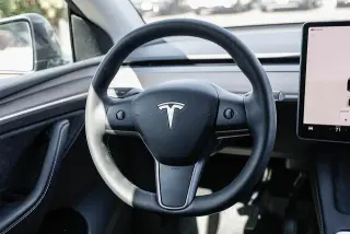Tesla Modelo Y 2024 AWD Long Range 4p Crossover