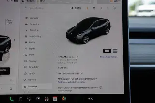 Tesla Modelo Y 2024 AWD Long Range 4p Crossover