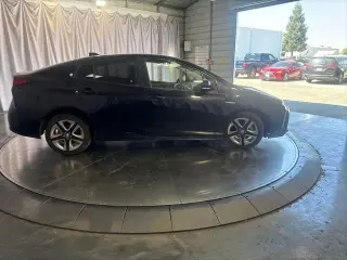 Toyota Prius 2022 XLE 4dr Hatchback