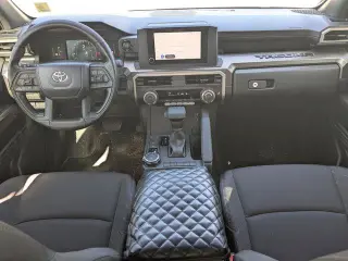 Toyota Tacoma 2025 4x4 SR5 4p Cabina Doble Doble 5.0 ft SB