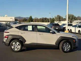 Hyundai KONA 2025 SE Crossover 4 puertas