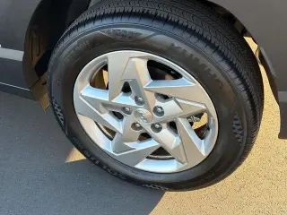 Hyundai KONA 2025 SE Crossover 4 puertas