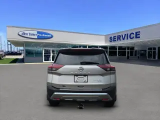 Nissan Rogue 2021 Platino Todo Terreno 4p AWD