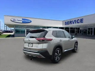 Nissan Rogue 2021 Platino Todo Terreno 4p AWD