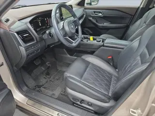 Nissan Rogue 2021 Platino Todo Terreno 4p AWD