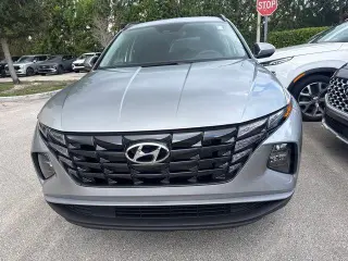 Hyundai TUCSON 2024 SEL 4p SUV (lanzamiento medio del año)