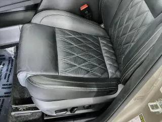 Nissan Rogue 2023 Platino AWD 4p Crossover