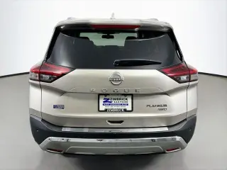 Nissan Rogue 2023 Platino AWD 4p Crossover
