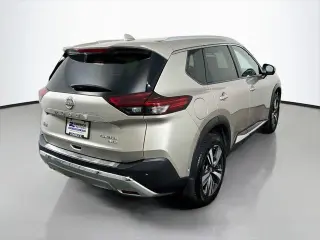 Nissan Rogue 2023 Platino AWD 4p Crossover