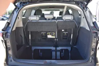 Toyota Sienna 2024 XLE 8-Pasajeros 4p Mini-Van