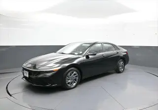 Hyundai ELANTRA 2024 SEL 4p Sedan