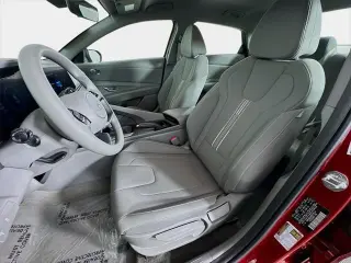 Hyundai ELANTRA 2024 SEL 4p Sedana