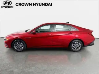 Hyundai ELANTRA 2024 SEL 4p Sedana