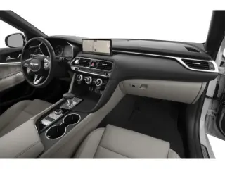 Genesis G70 2023 2.0T 4dr Sedán