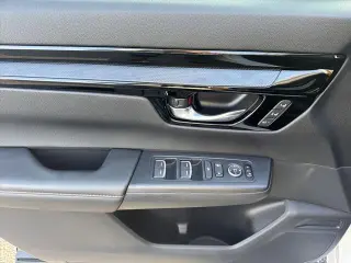 Honda CR-V Híbrido 2025 AWD Sport Touring 4dr SUV