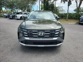 Hyundai TUCSON 2026 SE 4dr SUV