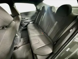 Hyundai ELANTRA 2025 SEL Sport 4 puertas Sedán