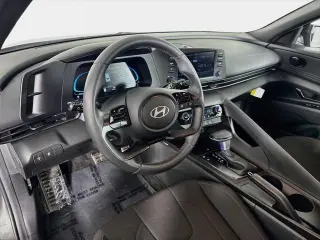 Hyundai ELANTRA 2025 SEL Sport 4 puertas Sedán