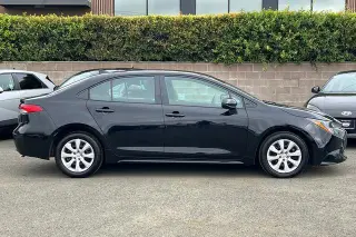 Toyota Corolla 2025 LE 4dr Sedan
