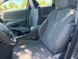 Hyundai ELANTRA 2024 SEL 4p Sedan