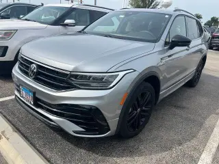 Volkswagen Tiguan 2022 AWD SE R-Line Negra 4Motion 4p SUV
