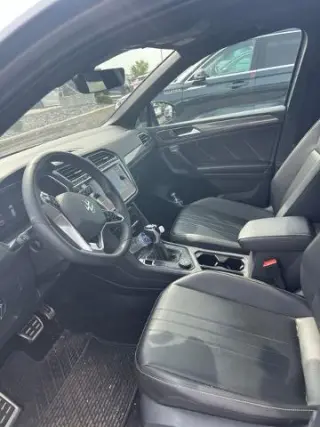 Volkswagen Tiguan 2022 AWD SE R-Line Negra 4Motion 4p SUV