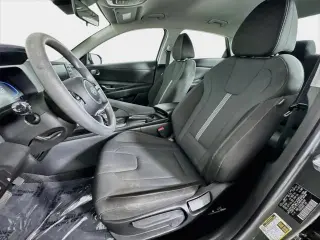 Hyundai ELANTRA 2025 SE Sedán 4 puertas