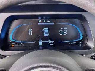 Hyundai ELANTRA 2025 SE Sedán 4 puertas