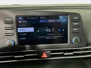 Hyundai ELANTRA 2025 SE Sedán 4 puertas
